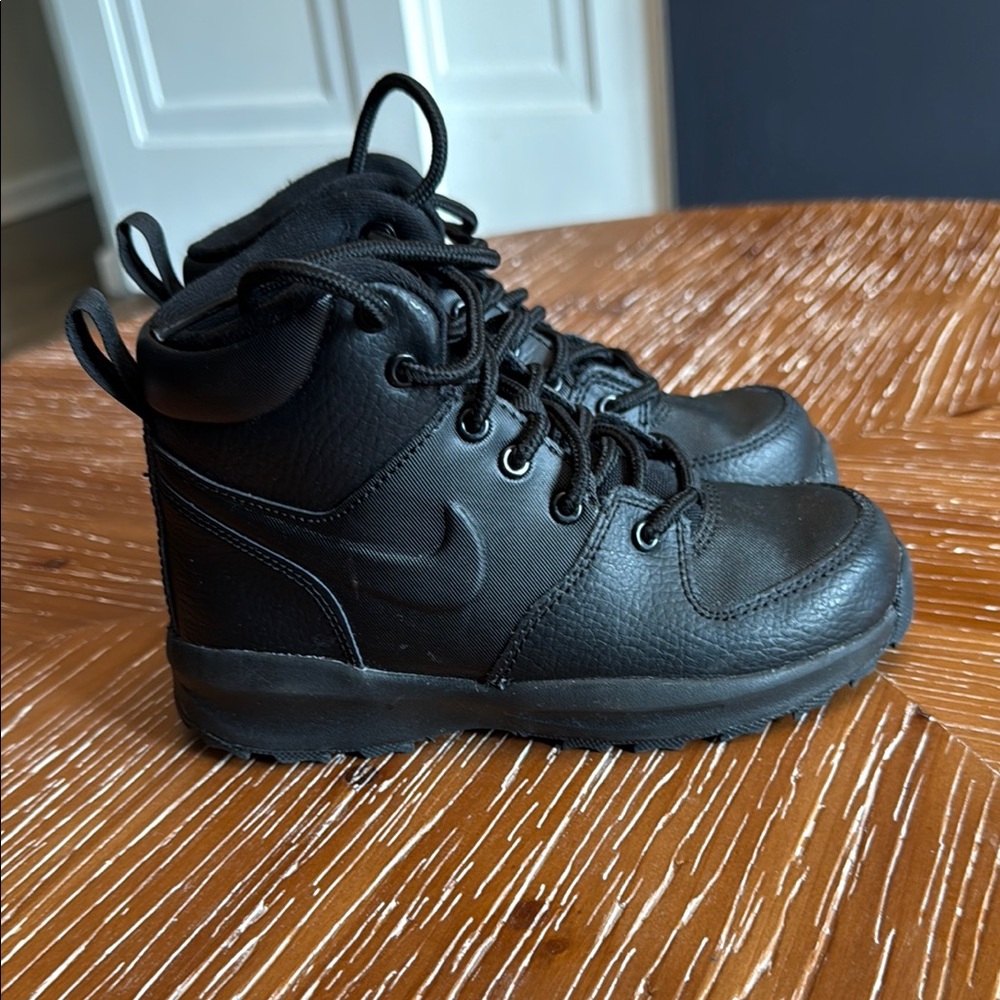 Nike Kids Black Boots